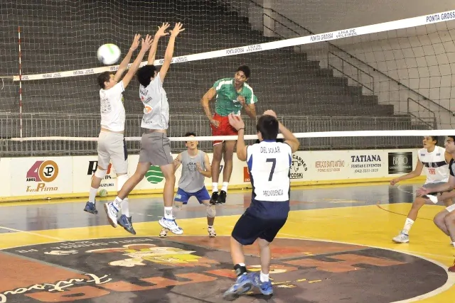 FPV divulga lista de convocados para a seletiva da Seleção Juvenil  Masculina – Volei Parana